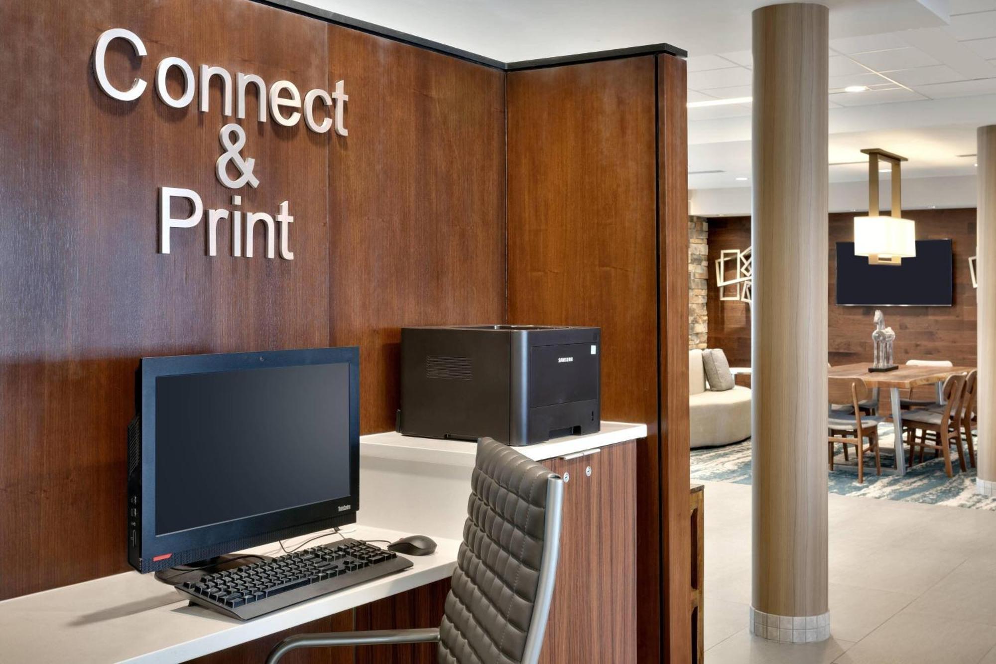 Fairfield Inn & Suites By Marriott Springfield North Екстер'єр фото