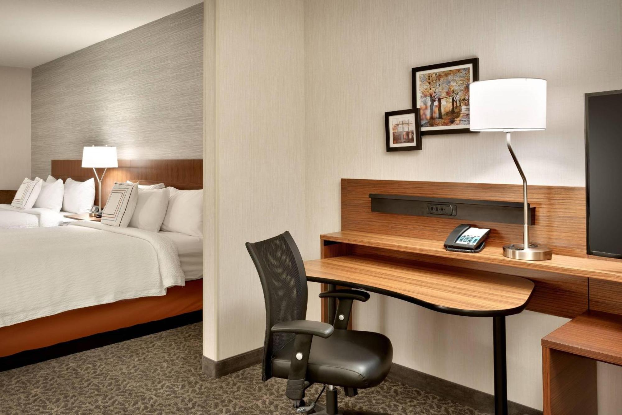 Fairfield Inn & Suites By Marriott Springfield North Екстер'єр фото
