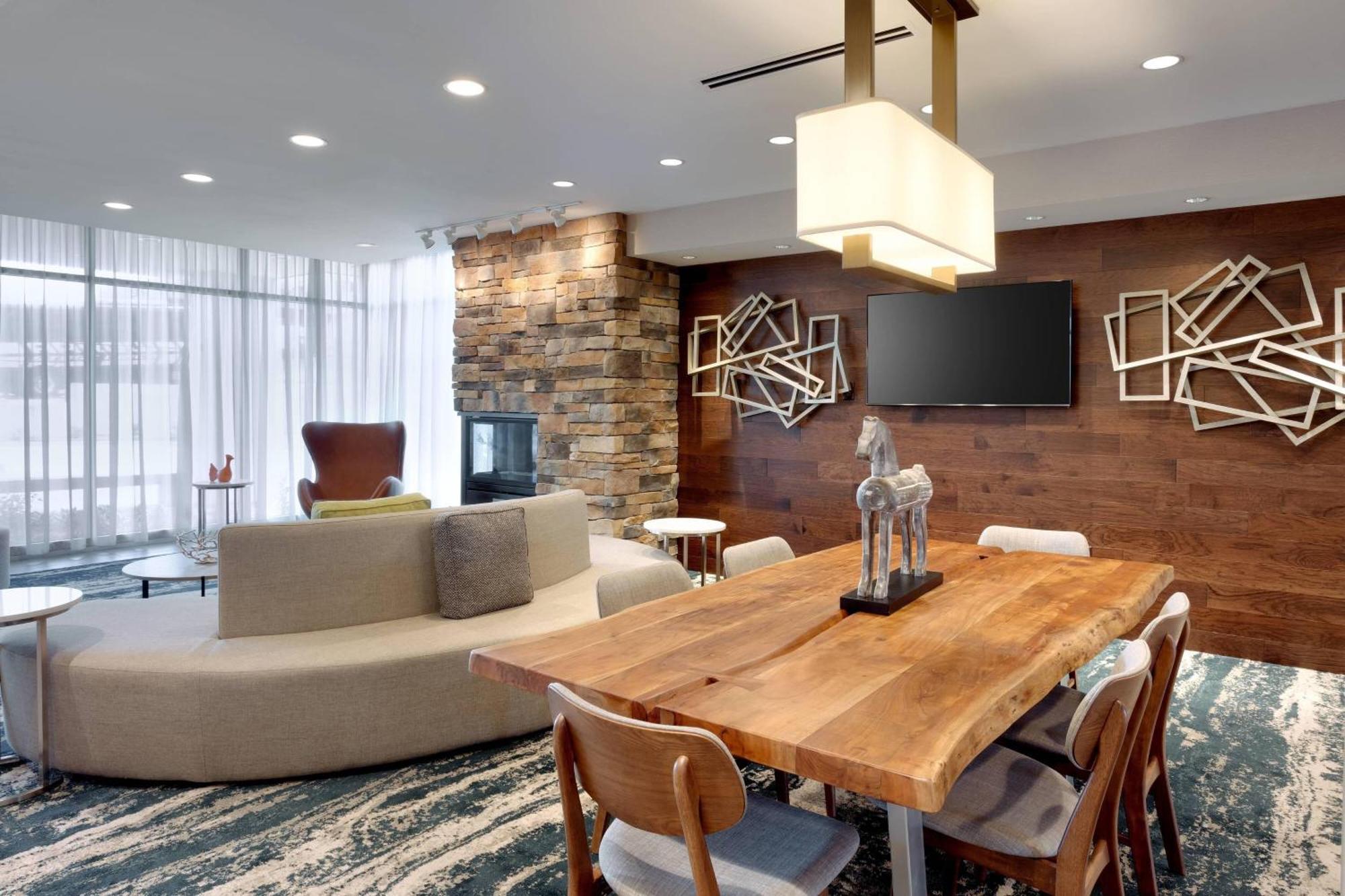 Fairfield Inn & Suites By Marriott Springfield North Екстер'єр фото
